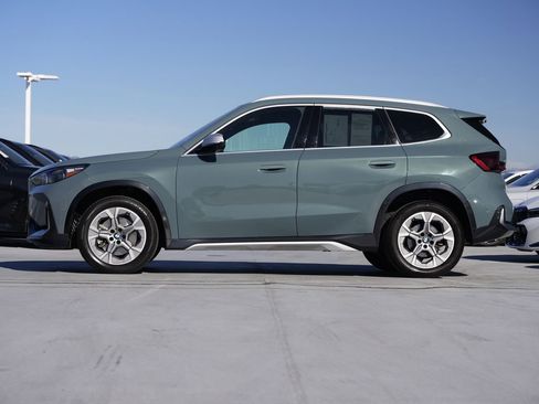 Used 2023 BMW X1 xDrive28i w/ Premium Package image 3