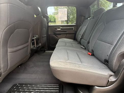 Used 2019 RAM 1500 Big Horn AWD/4WD image 36