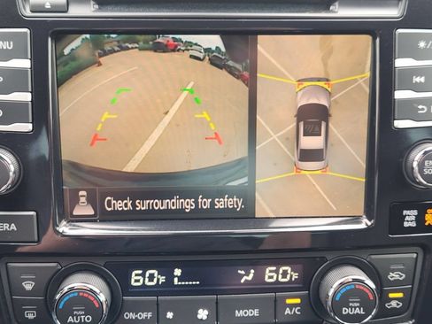 Used 2022 Nissan Maxima SR w/ Sport Mat Group FWD image 19