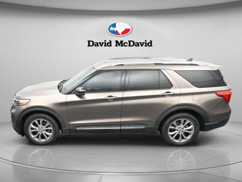 Used 2021 Ford Explorer Limited w/ Equipment Group 301A image 39
