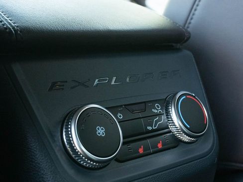 New 2026 Ford Explorer Platinum RWD image 24