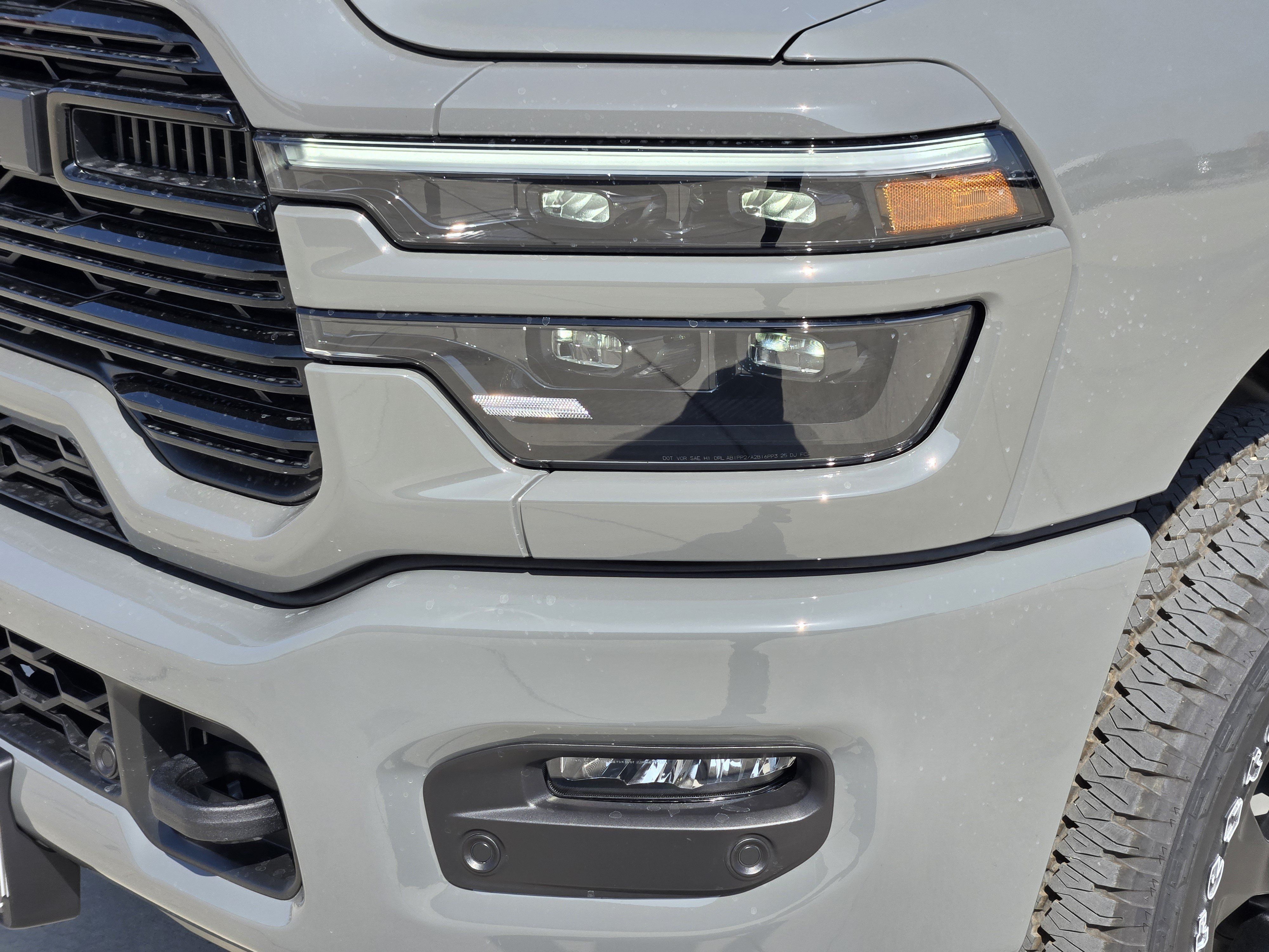 New 2026 RAM 2500 Laramie AWD/4WD image 7