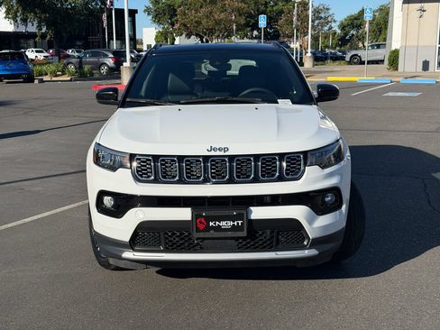 Used 2024 Jeep Compass Limited AWD/4WD image 3