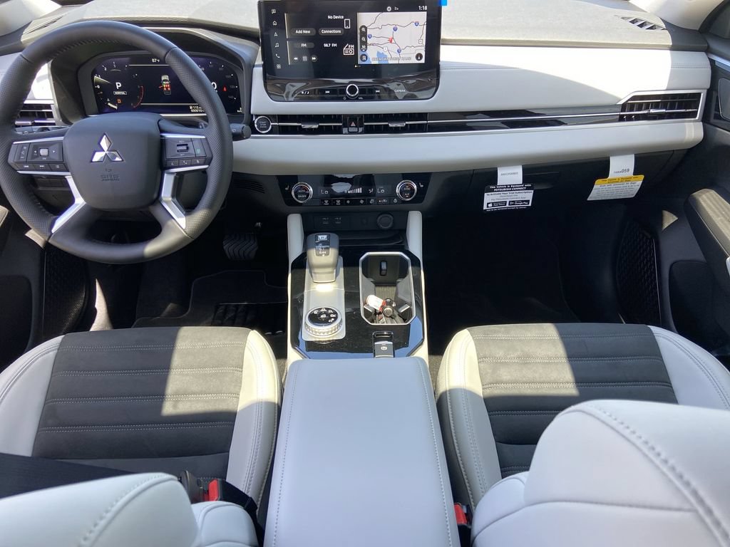 New 2026 Mitsubishi Outlander SE FWD image 17