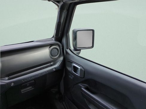 Used 2019 Jeep Wrangler Unlimited Sport S AWD/4WD image 13