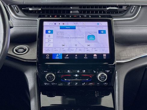 Used 2021 Jeep Grand Cherokee L Overland image 15