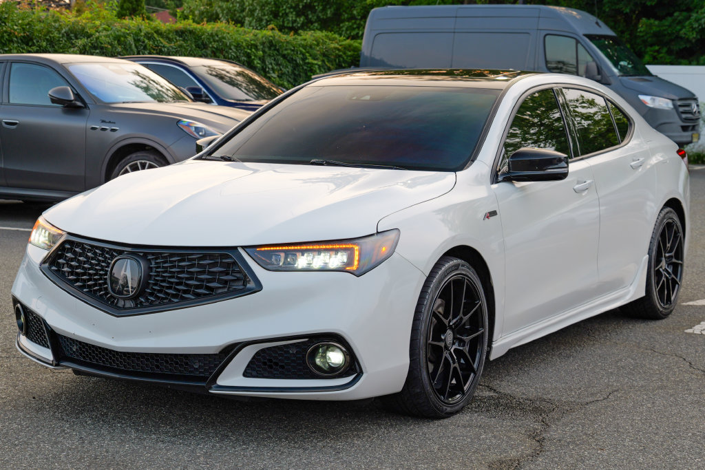 Used 2020 Acura TLX w/ A-SPEC Package FWD image 3