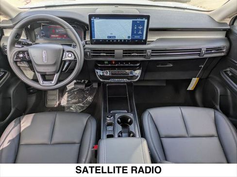 New 2025 Lincoln Corsair FWD w/ Equipment Group 101A image 12