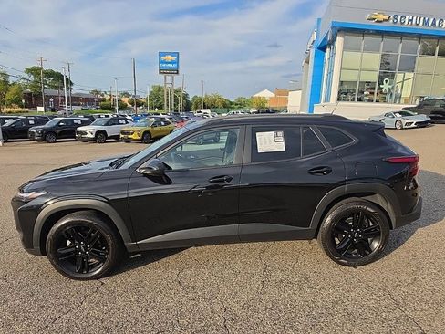 Used 2025 Chevrolet Trax ACTIV FWD image 6