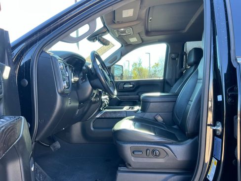 Used 2023 GMC Sierra 2500 Denali w/ Denali Black Diamond Edition image 23