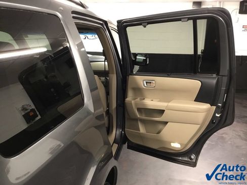 Used 2009 Honda Pilot Touring image 37