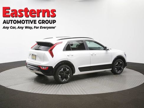 Used 2023 Kia Niro Wind w/ Wind Preserve Package FWD image 42