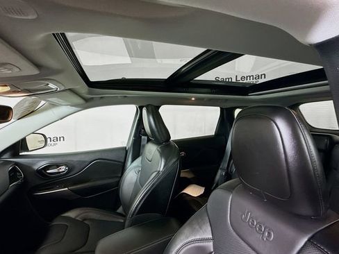 Used 2022 Jeep Cherokee Limited w/ Elite Package image 21