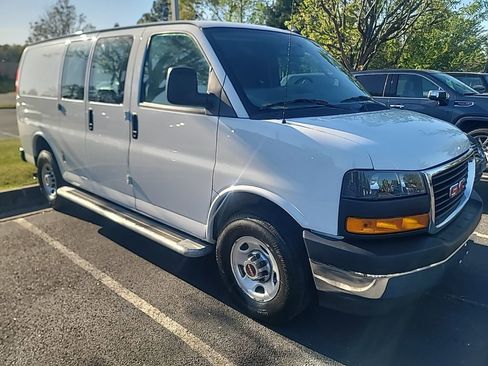 Used 2024 GMC Savana 2500 w/ Driver Convenience Package image 19