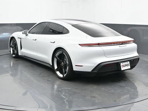 Used 2020 Porsche Taycan 4S image 8