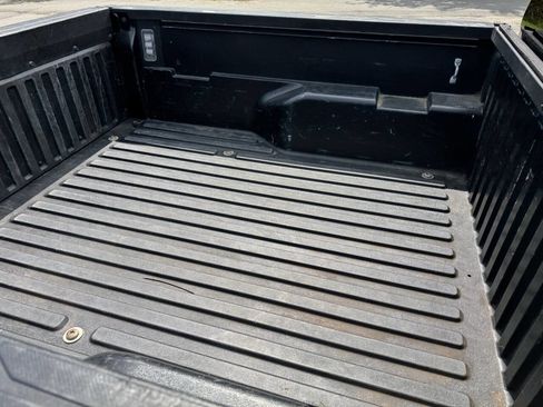 Used 2020 Toyota Tacoma SR5 image 9