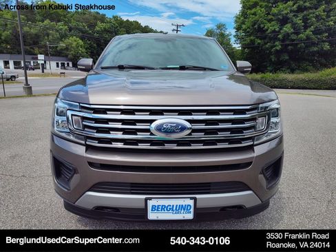 Used 2019 Ford Expedition Max XLT w/ Equipment Group 201A AWD/4WD image 9