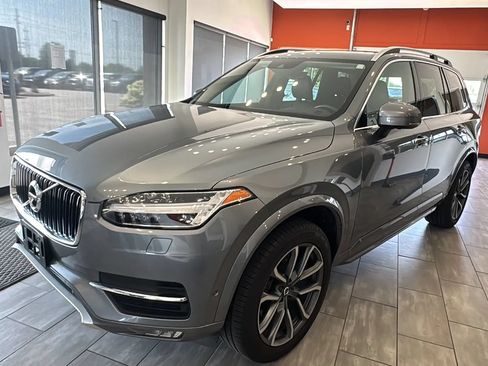 Used 2017 Volvo XC90 T6 Momentum w/ Vision Package AWD/4WD image 10