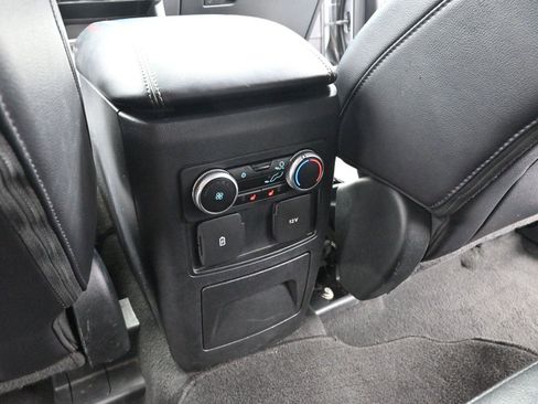 Used 2023 Ford Explorer Limited image 22