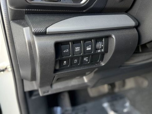 Used 2021 Subaru Forester Limited image 26