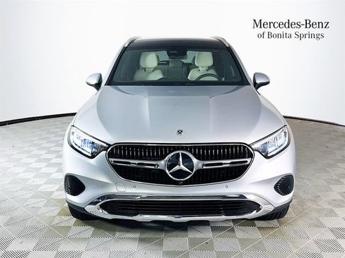 Used 2026 Mercedes-Benz GLC 300 4MATIC image 2