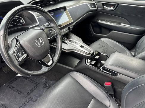 Used 2021 Honda Clarity Touring image 4