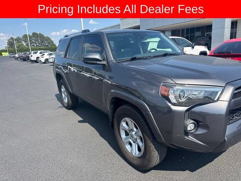 Used 2022 Toyota 4Runner SR5 RWD image 3