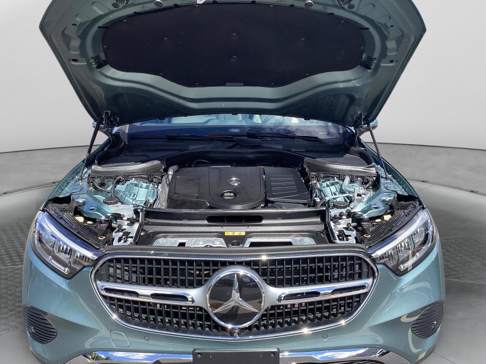 Used 2025 Mercedes-Benz GLC 300 4MATIC image 20