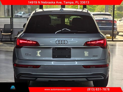 Used 2021 Audi Q5 2.0T Premium w/ Convenience Package AWD/4WD image 11