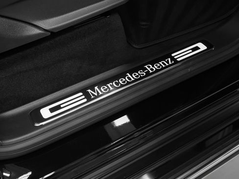 Used 2021 Mercedes-Benz G 550 image 18