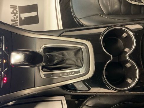 Used 2018 Ford Edge SEL w/ Equipment Group 201A image 18