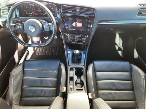 Used 2018 Volkswagen Golf R 4-Door image 13