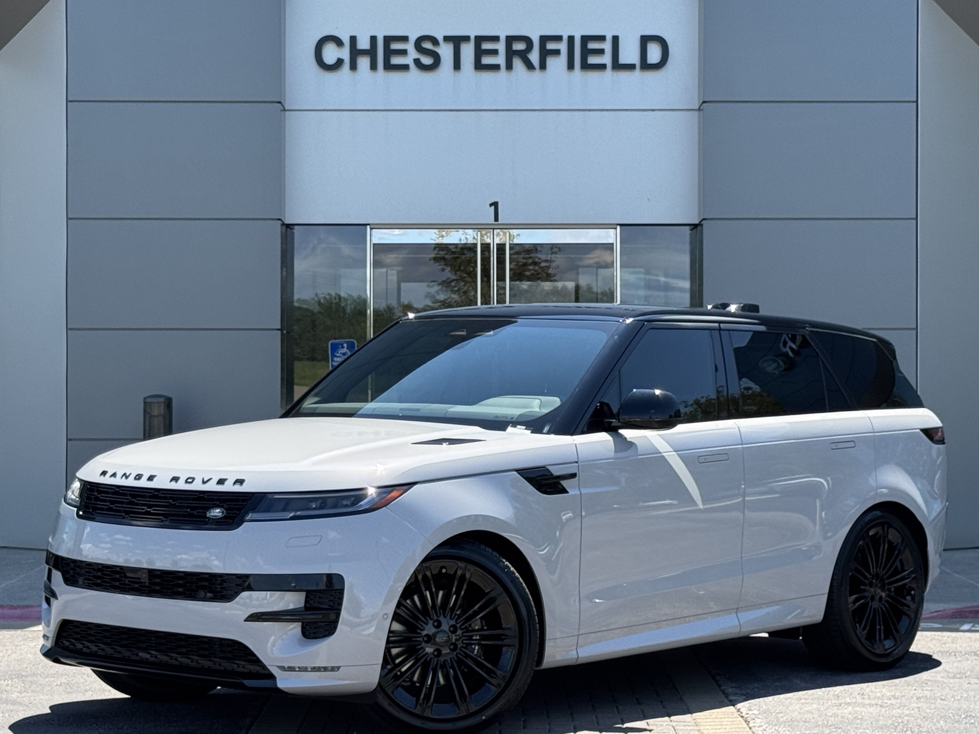 New 2026 Land Rover Range Rover Sport Dynamic SE AWD/4WD image 1