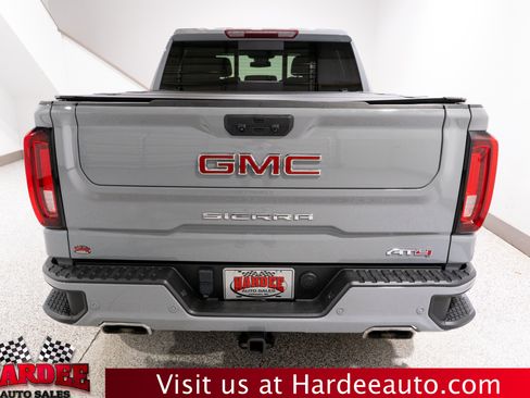 Used 2024 GMC Sierra 1500 AT4 w/ AT4 Preferred Package AWD/4WD image 4