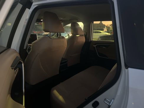 Used 2025 Toyota RAV4 XLE image 12