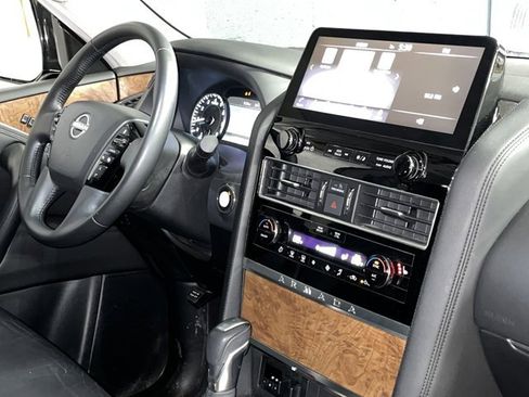 Used 2022 Nissan Armada SL image 11