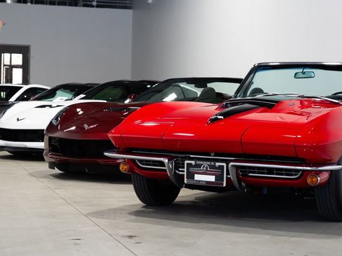 Used 2010 Chevrolet Corvette Grand Sport w/ Preferred Equipment Group image 56