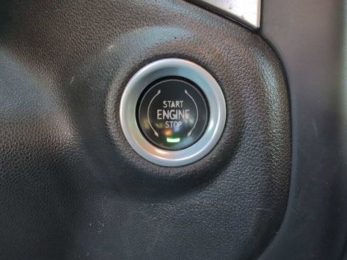 Used 2022 Chevrolet Silverado 1500 RST image 16