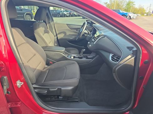 Used 2020 Chevrolet Malibu RS image 17