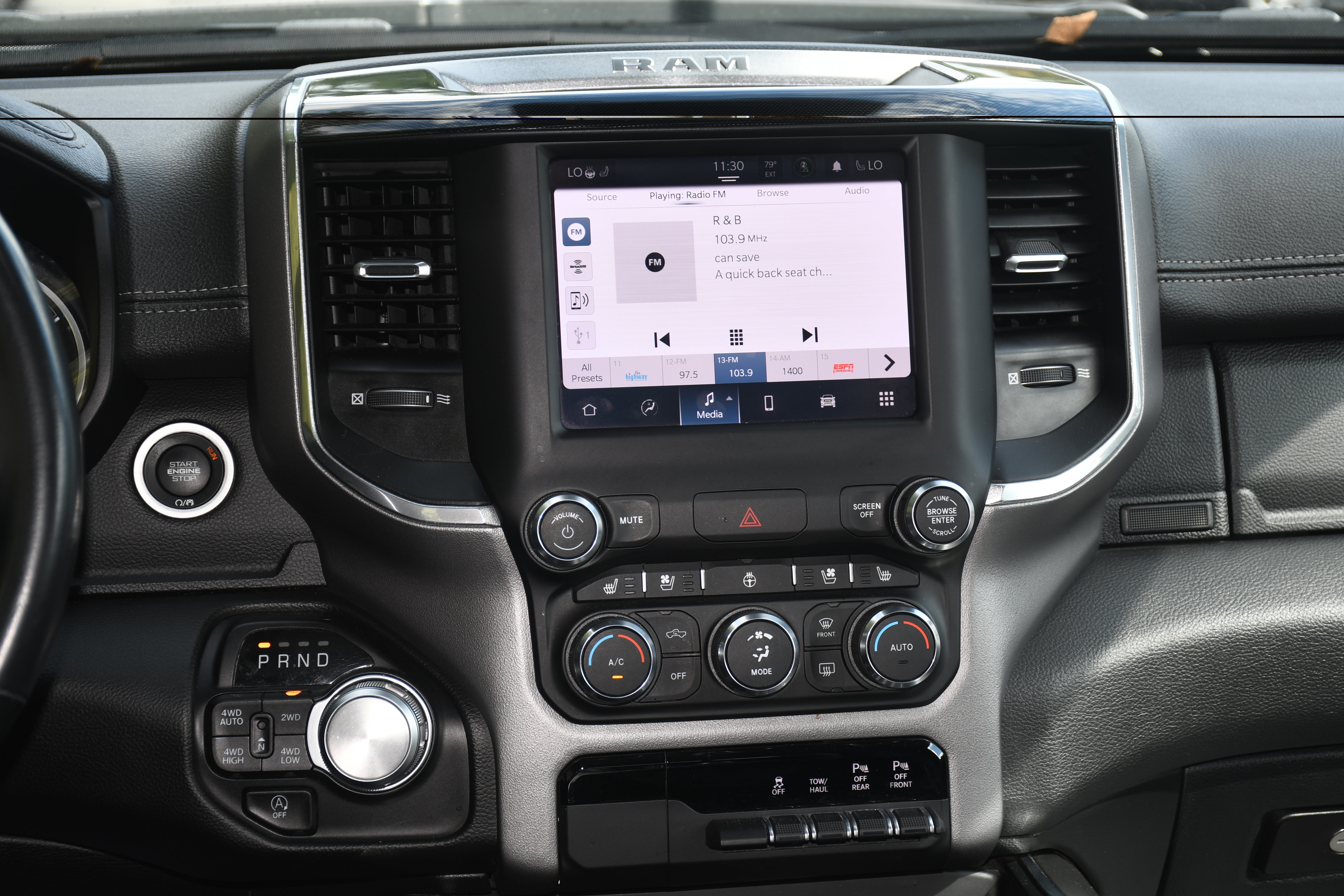 Used 2022 RAM 1500 Laramie w/ Sport Appearance Package AWD/4WD image 17