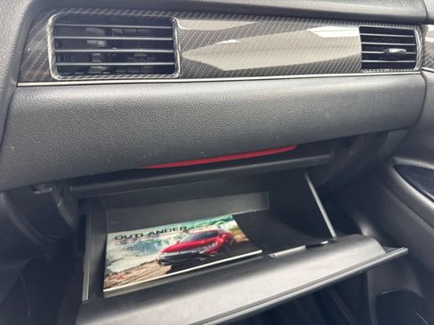 Used 2020 Mitsubishi Outlander LE FWD image 30