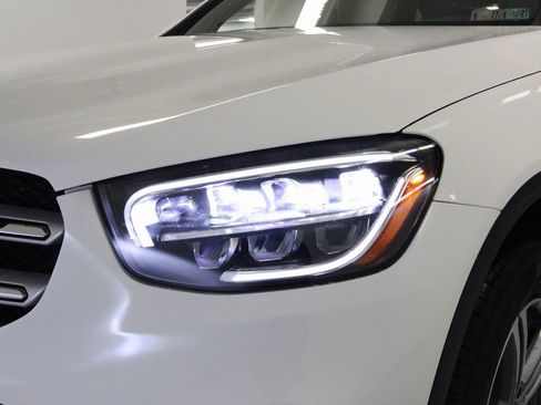 Used 2021 Mercedes-Benz GLC 300 4MATIC image 9