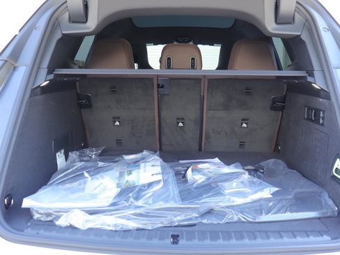 New 2026 BMW iX xDrive60 AWD/4WD image 16