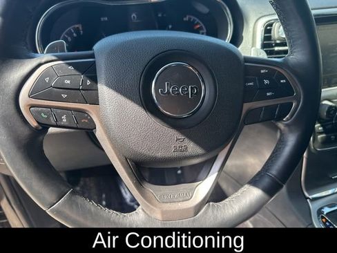 Used 2017 Jeep Grand Cherokee Altitude RWD image 20