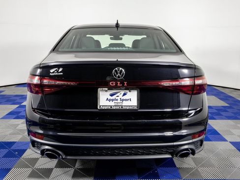 Used 2025 Volkswagen Jetta GLI Autobahn FWD image 7