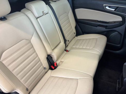 Used 2015 Ford Edge SEL w/ Equipment Group 201A image 40