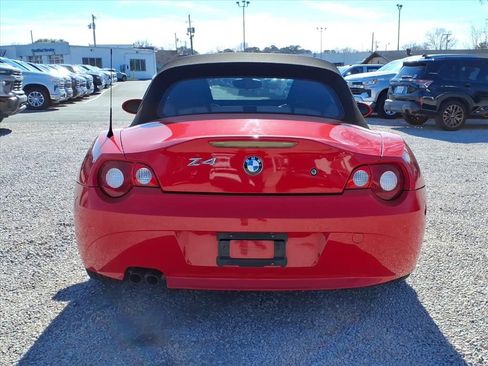 Used 2005 BMW Z4 2.5i image 6