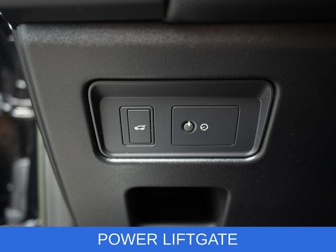 Used 2023 Land Rover Discovery HSE R-Dynamic AWD/4WD image 23