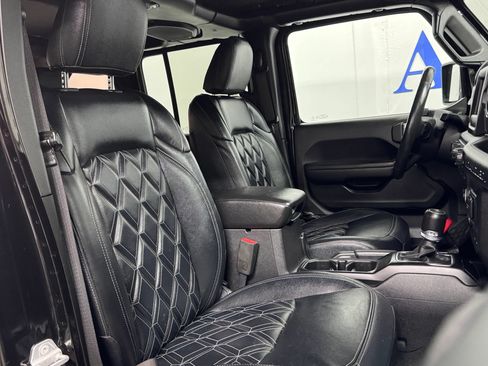 Used 2019 Jeep Wrangler Unlimited Sport S AWD/4WD image 27