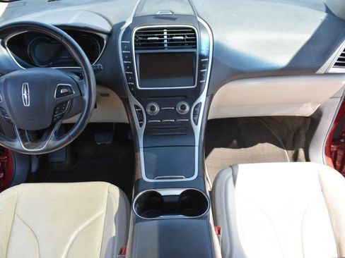 Used 2016 Lincoln MKX Reserve w/ Technology Package FWD image 36